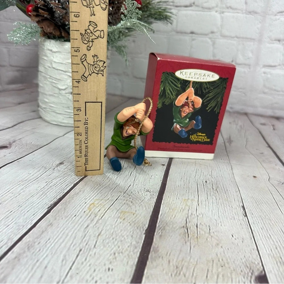 Vintage disney hallmark Keepsake Ornament 90s quasimodo hunchback of notre dame - Picture 6 of 6
